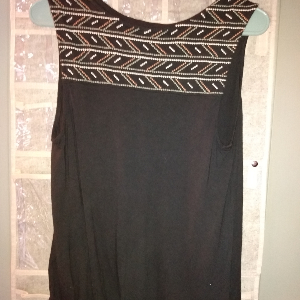 Black sleeveless too